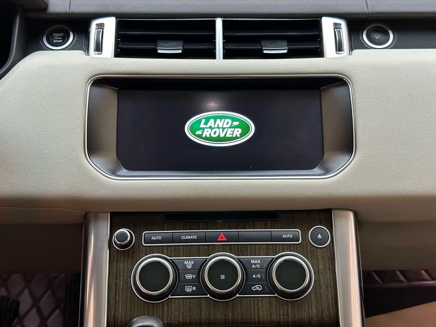 Фото 17 - Land Rover Range Rover Sport