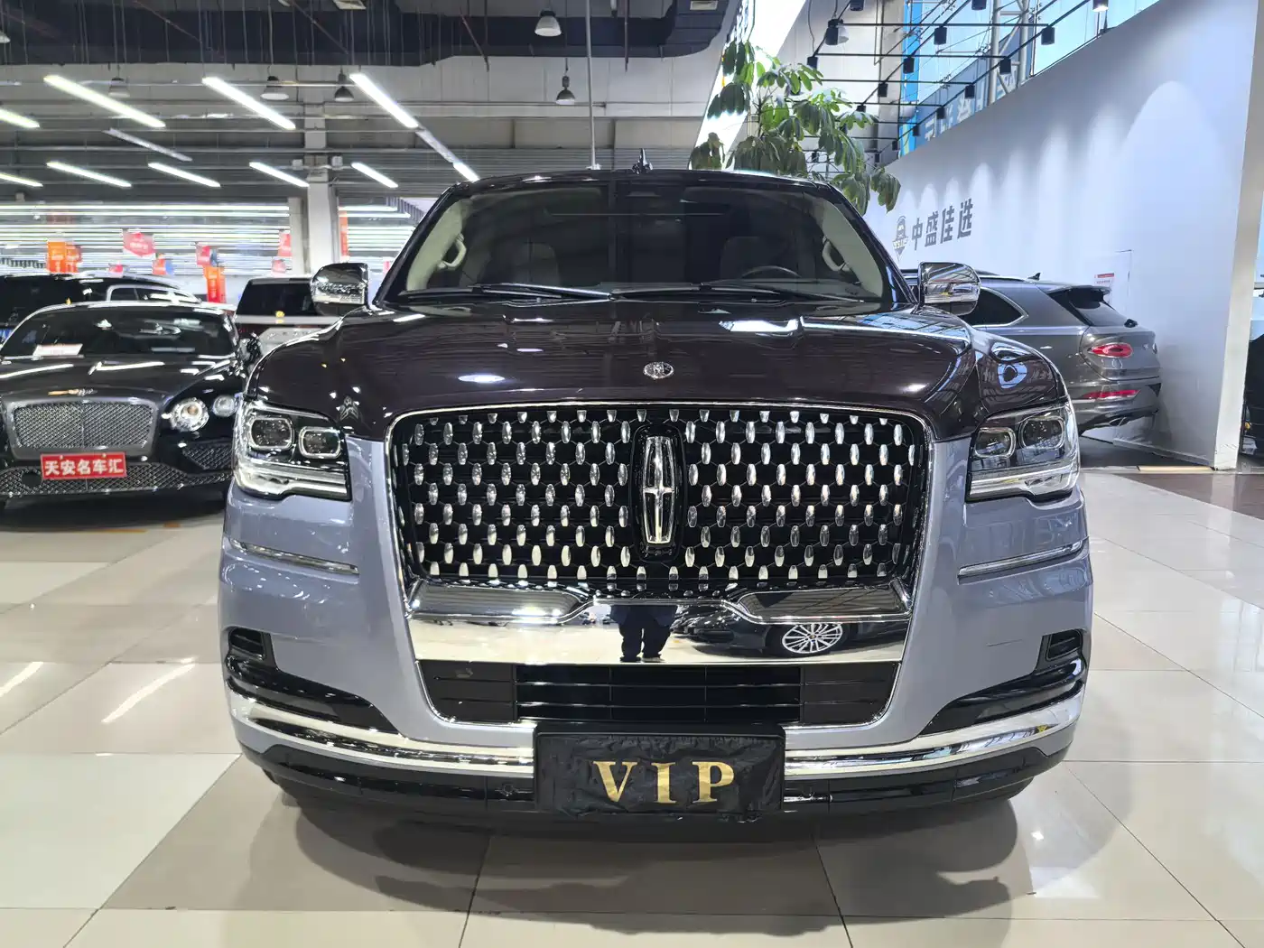 Lincoln Navigator One 2022 3.5T Navigator One фото 2