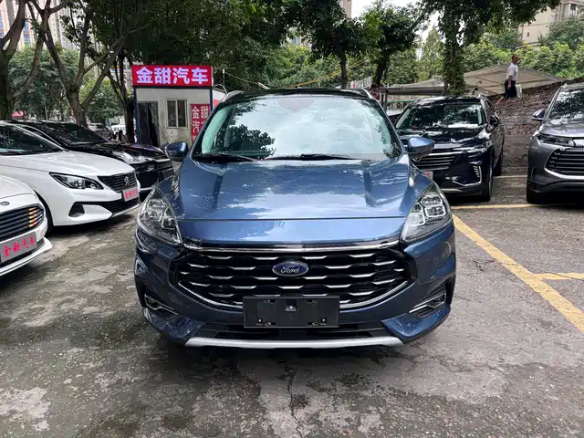Ford Escape 2020 EcoBoost 245 2WD Premium Edition — фото 2