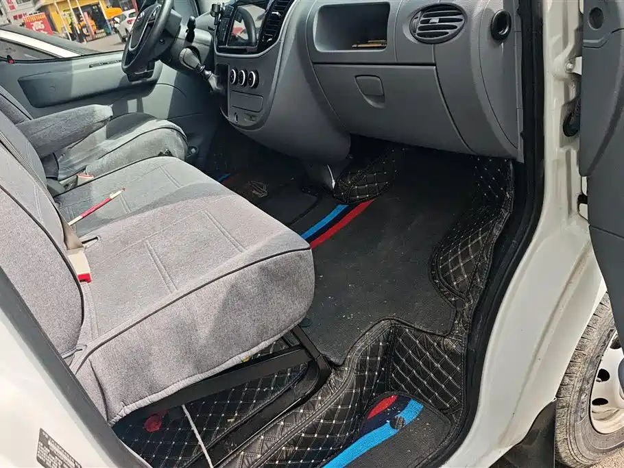 SAIC MAXUS XINTU V80