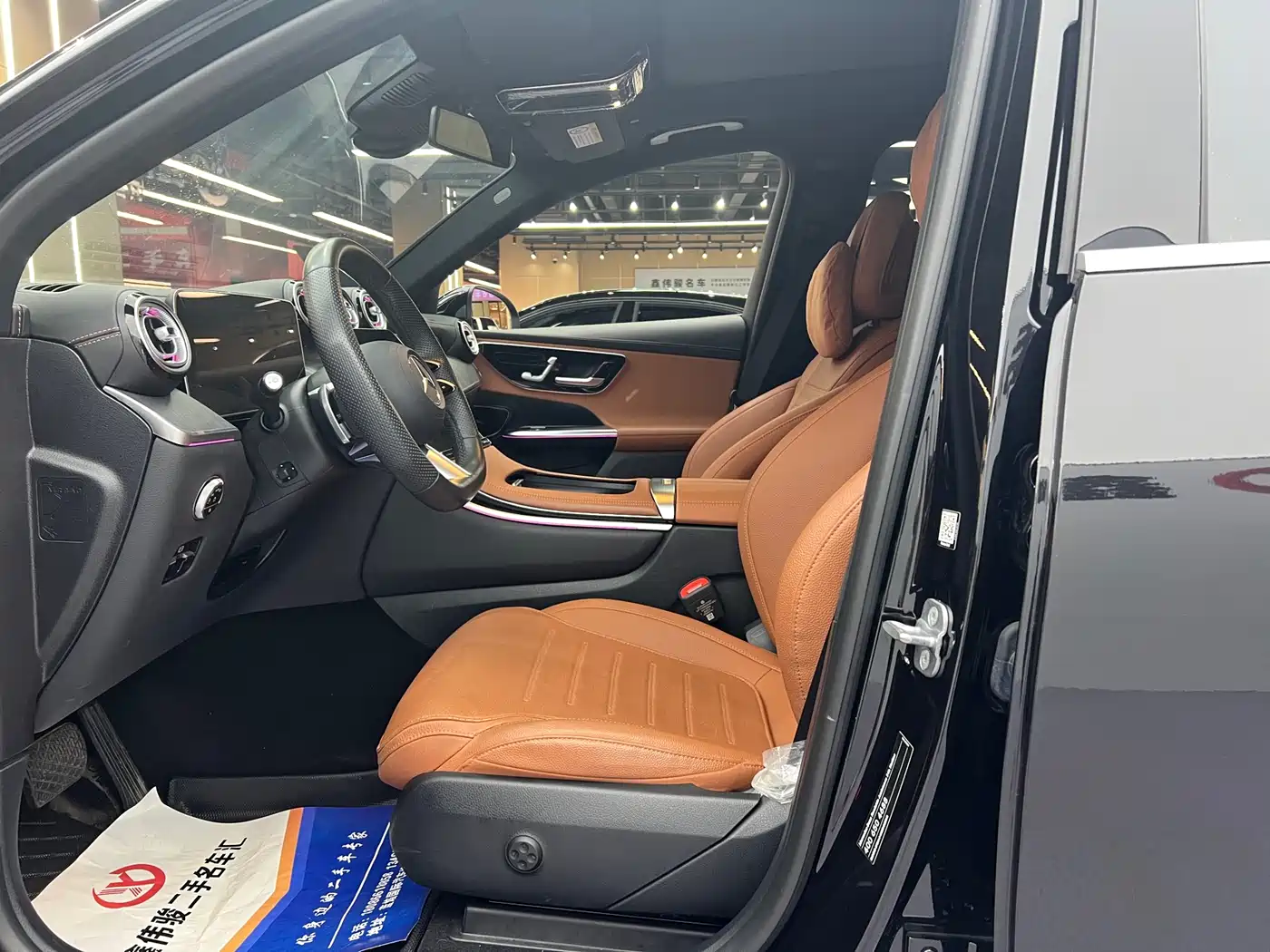 Mercedes-Benz GLC 2024 GLC 260 L 4MATIC Luxury 5-seater фото 11