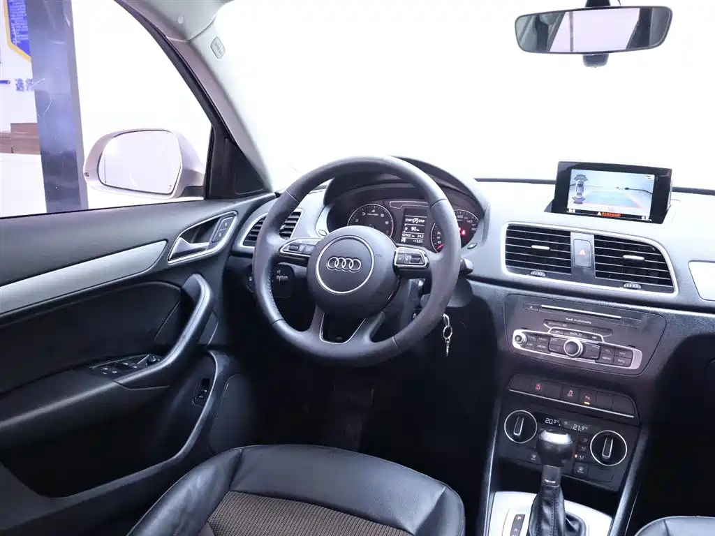 Audi Q3 2018 30th Anniversary Edition 30 TFSI Fashion фото 14