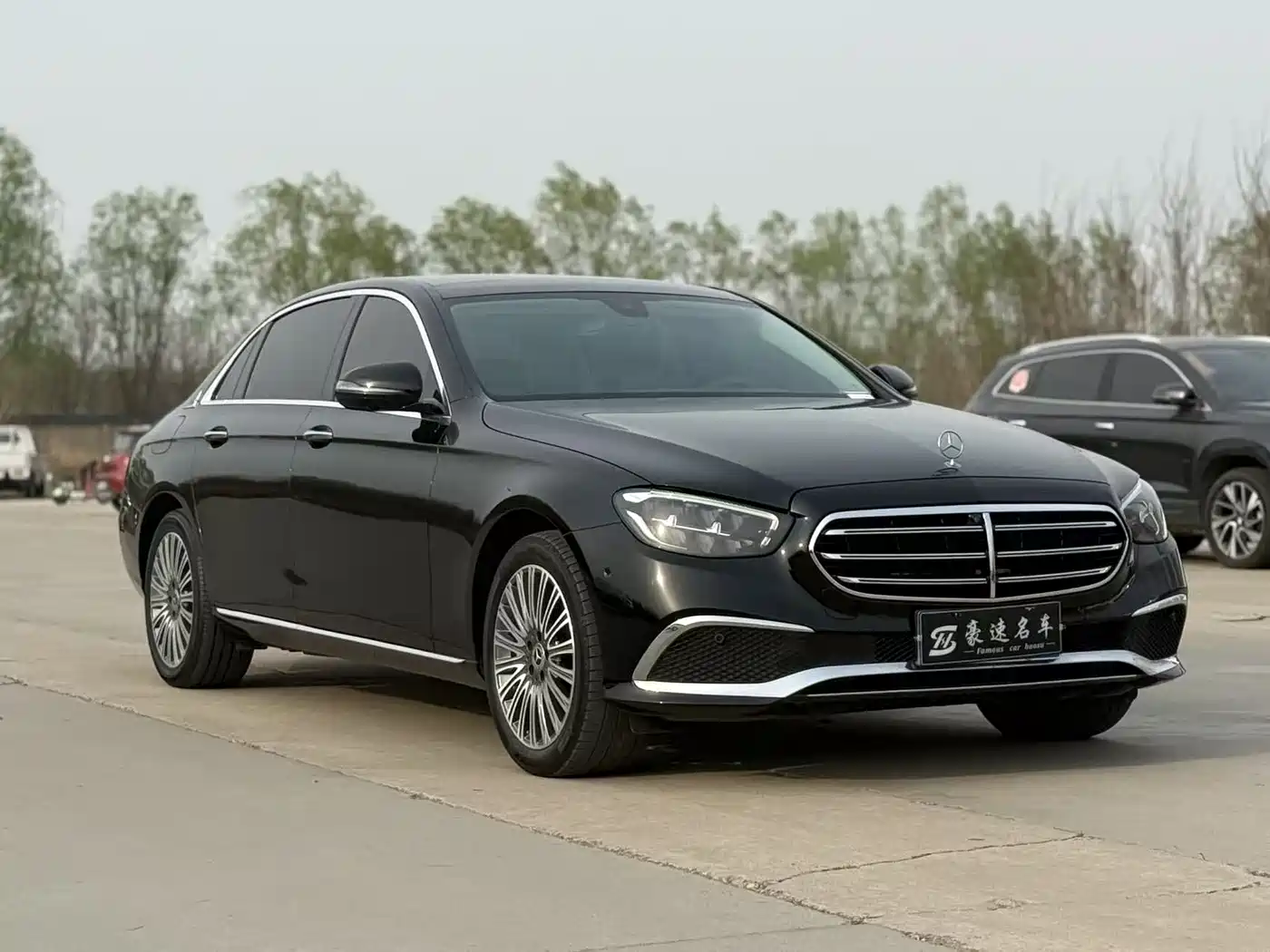  E CLASS