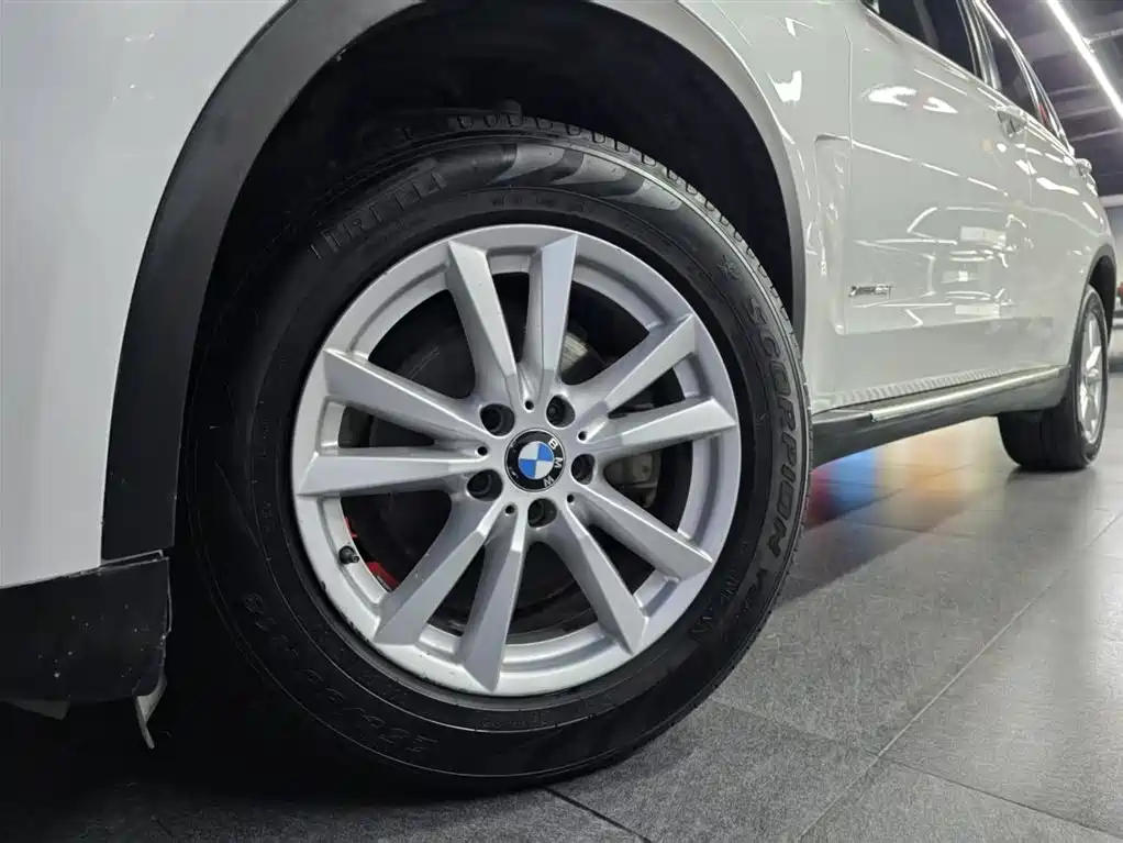 BMW X5 (Import) 2017 xDrive28i фото 17