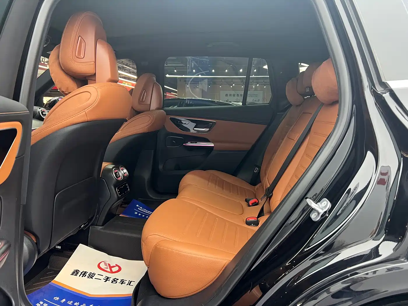 Mercedes-Benz GLC 2024 GLC 260 L 4MATIC Luxury 5-seater фото 12