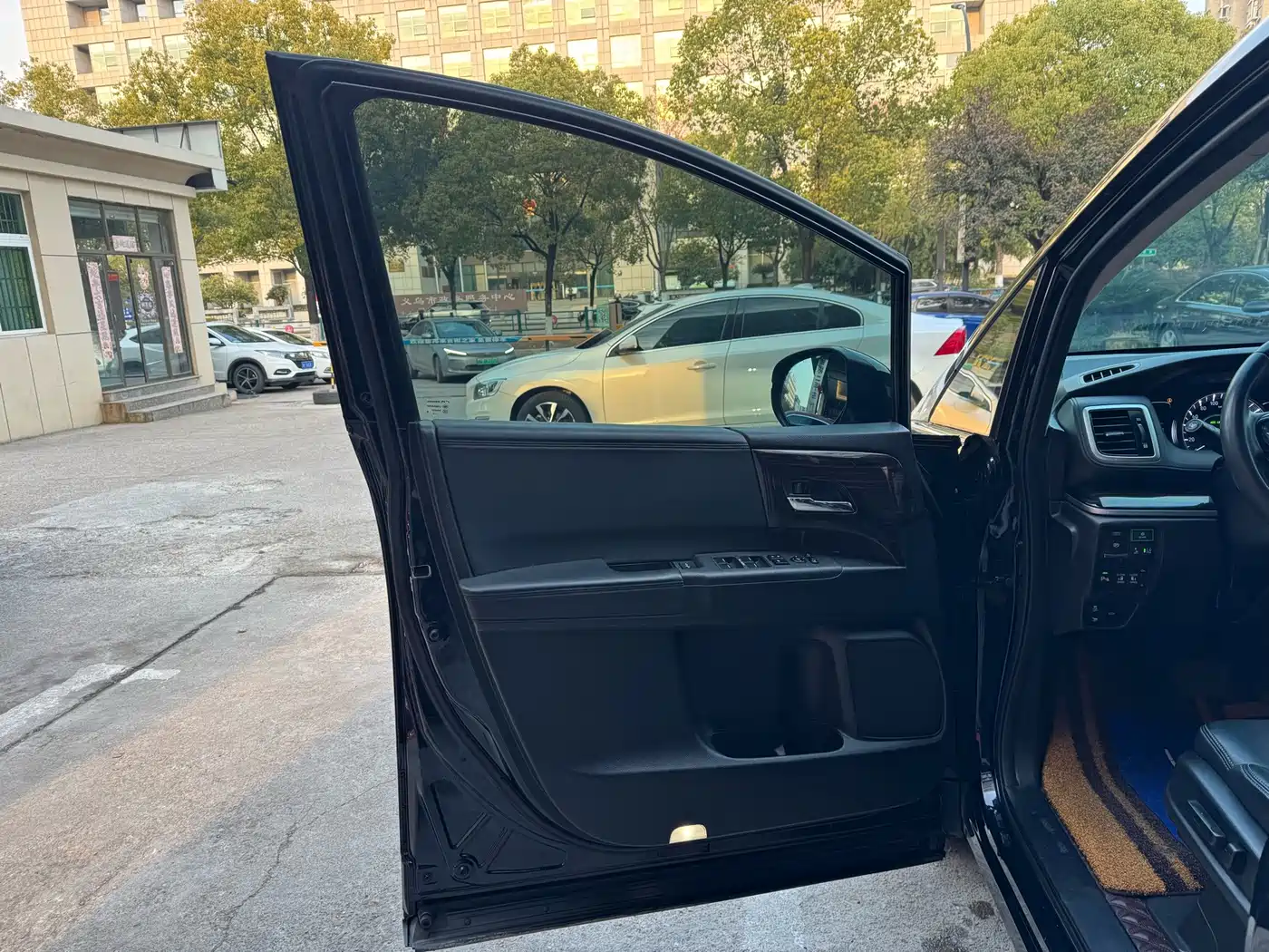 Фото 22 - Honda Odyssey
