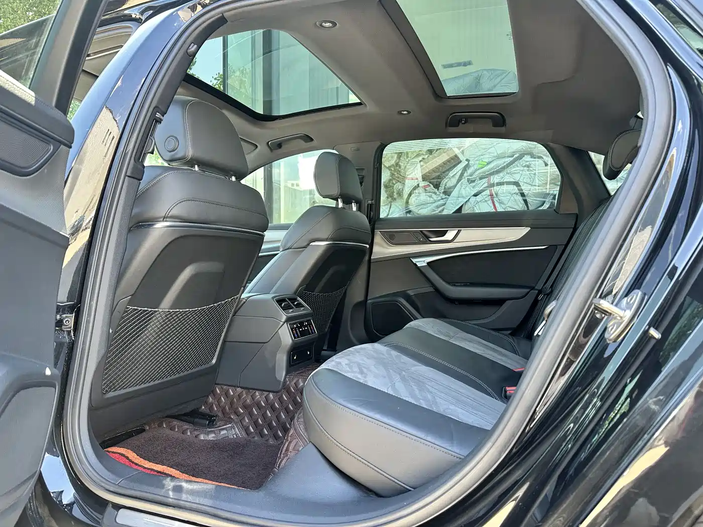 Audi A6L New Energy 2020 55 TFSI e quattro фото 6