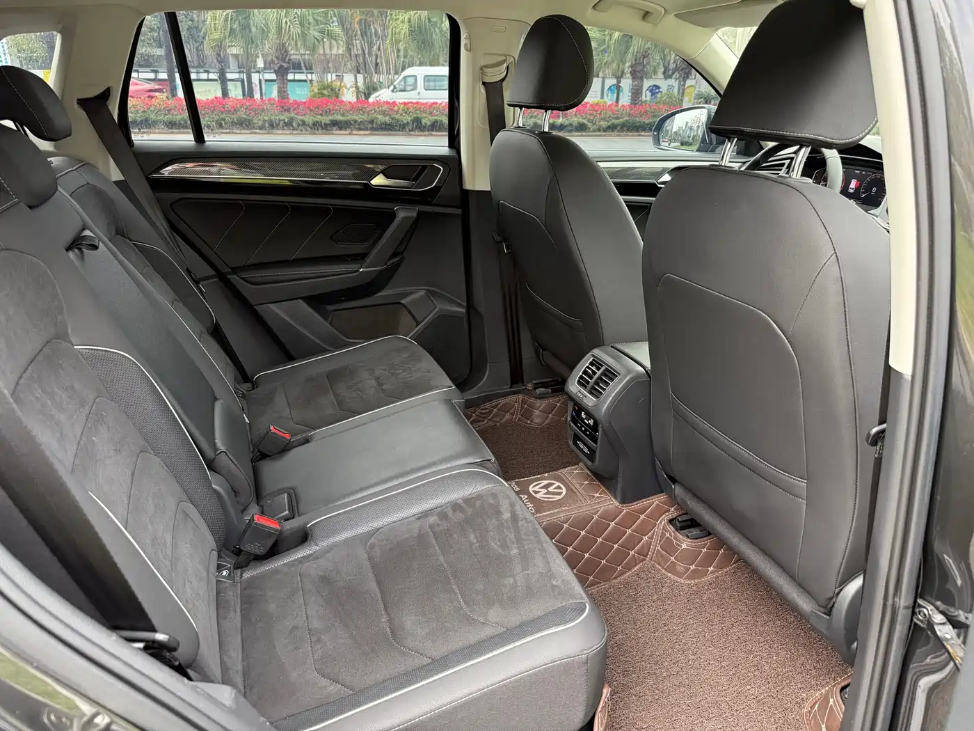 Volkswagen Tayron 2021 380TSI 4WD Luxury Smart Connect Pro фото 14