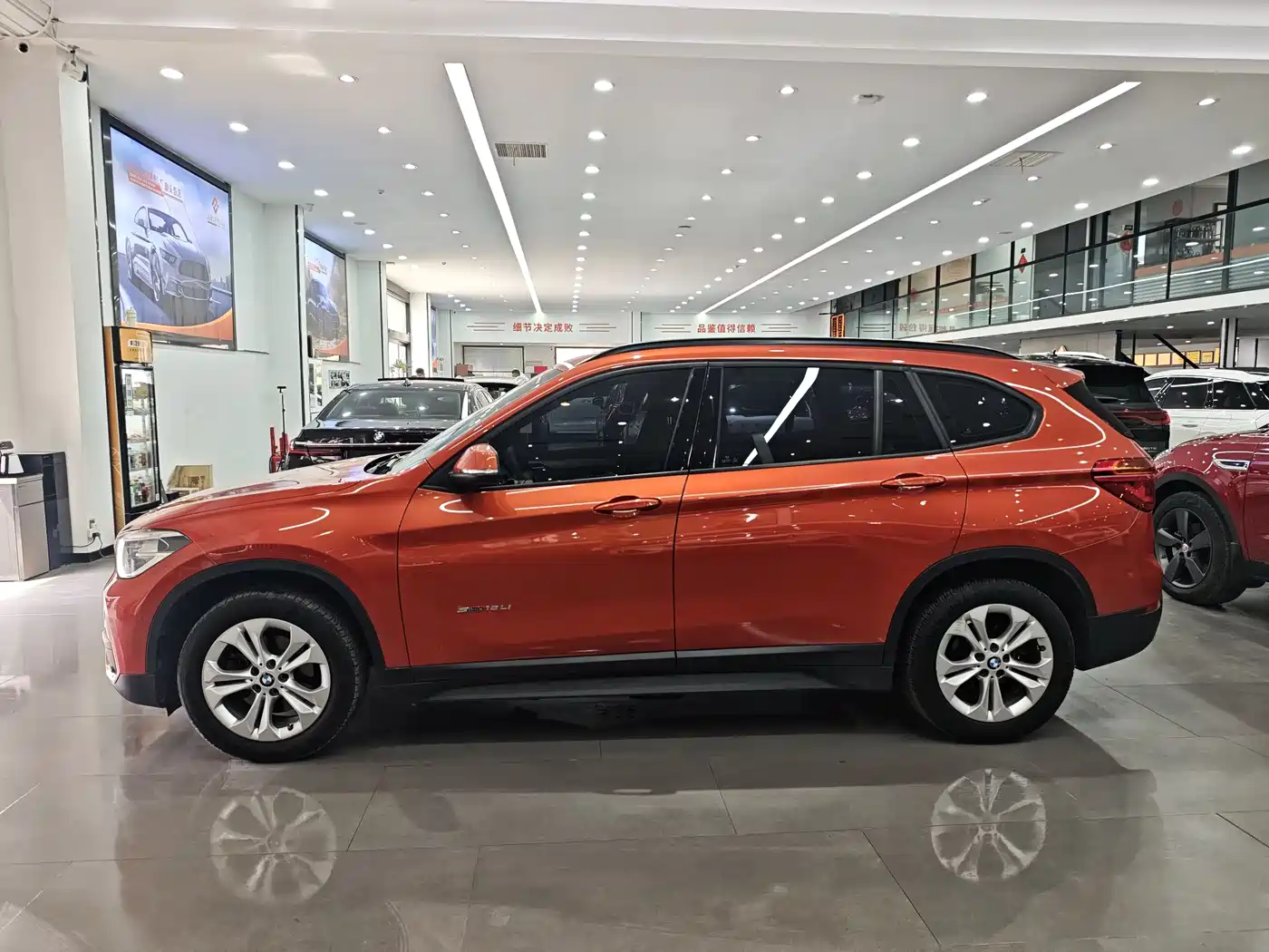 BMW X1 2016 sDrive18Li Premium Model фото 4