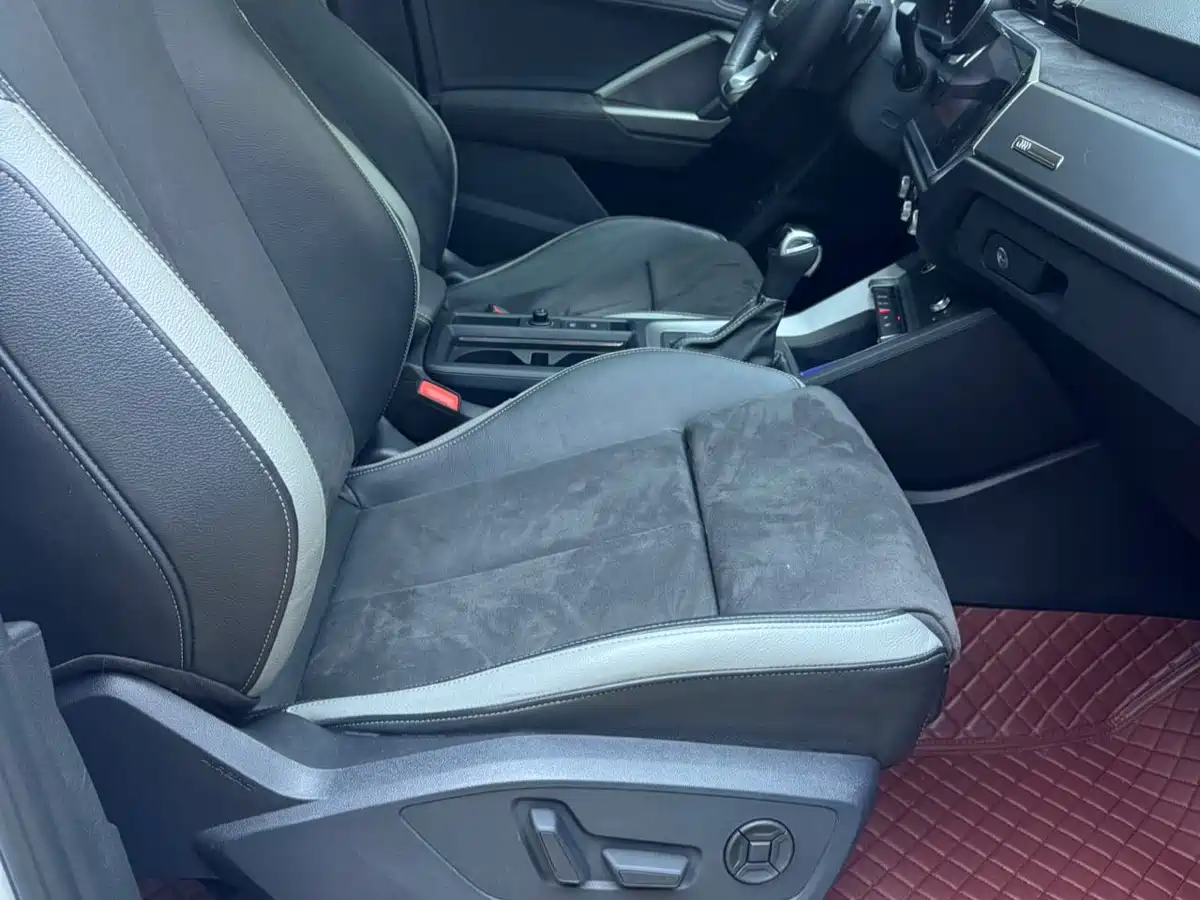 Audi Q3 2022 35 TFSI Fashion Dynamic фото 11