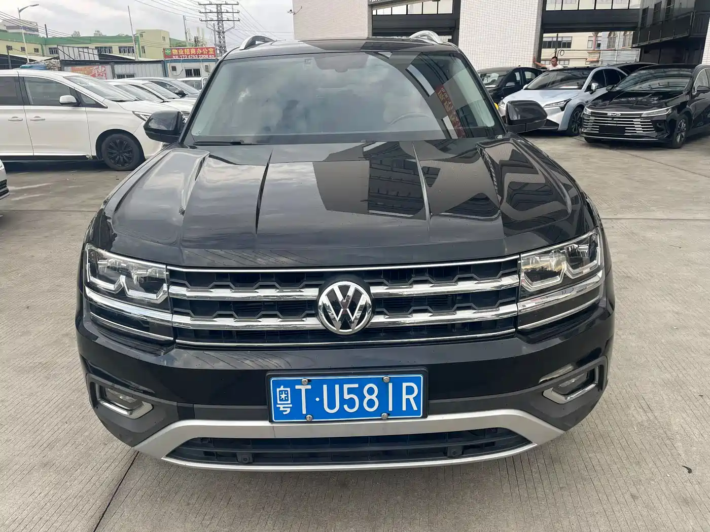 Volkswagen Teramont 2019 330TSI 2WD Luxury China VI фото 6