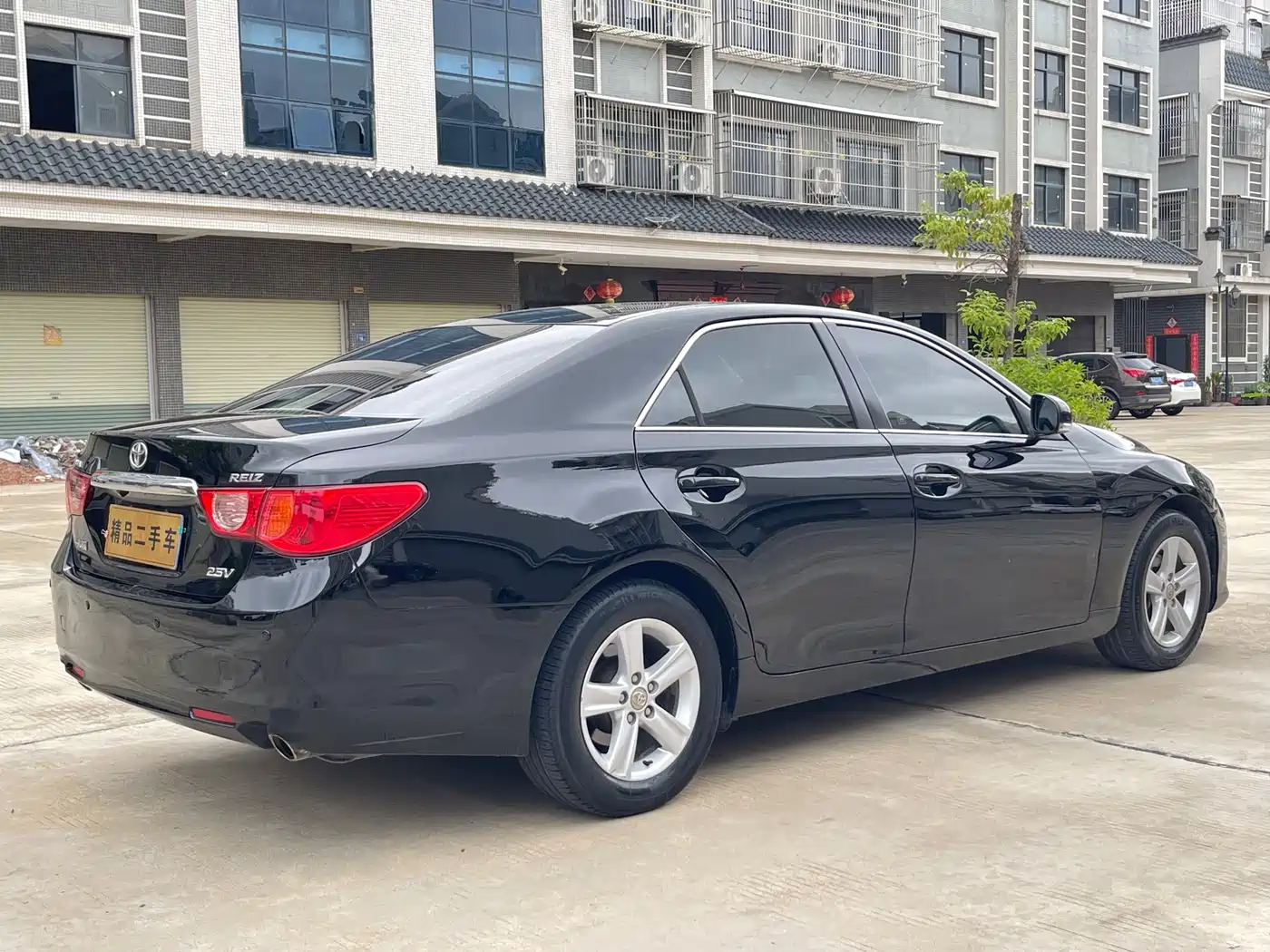 Toyota Reiz 2010 2.5V Elegance Elite Edition фото 7