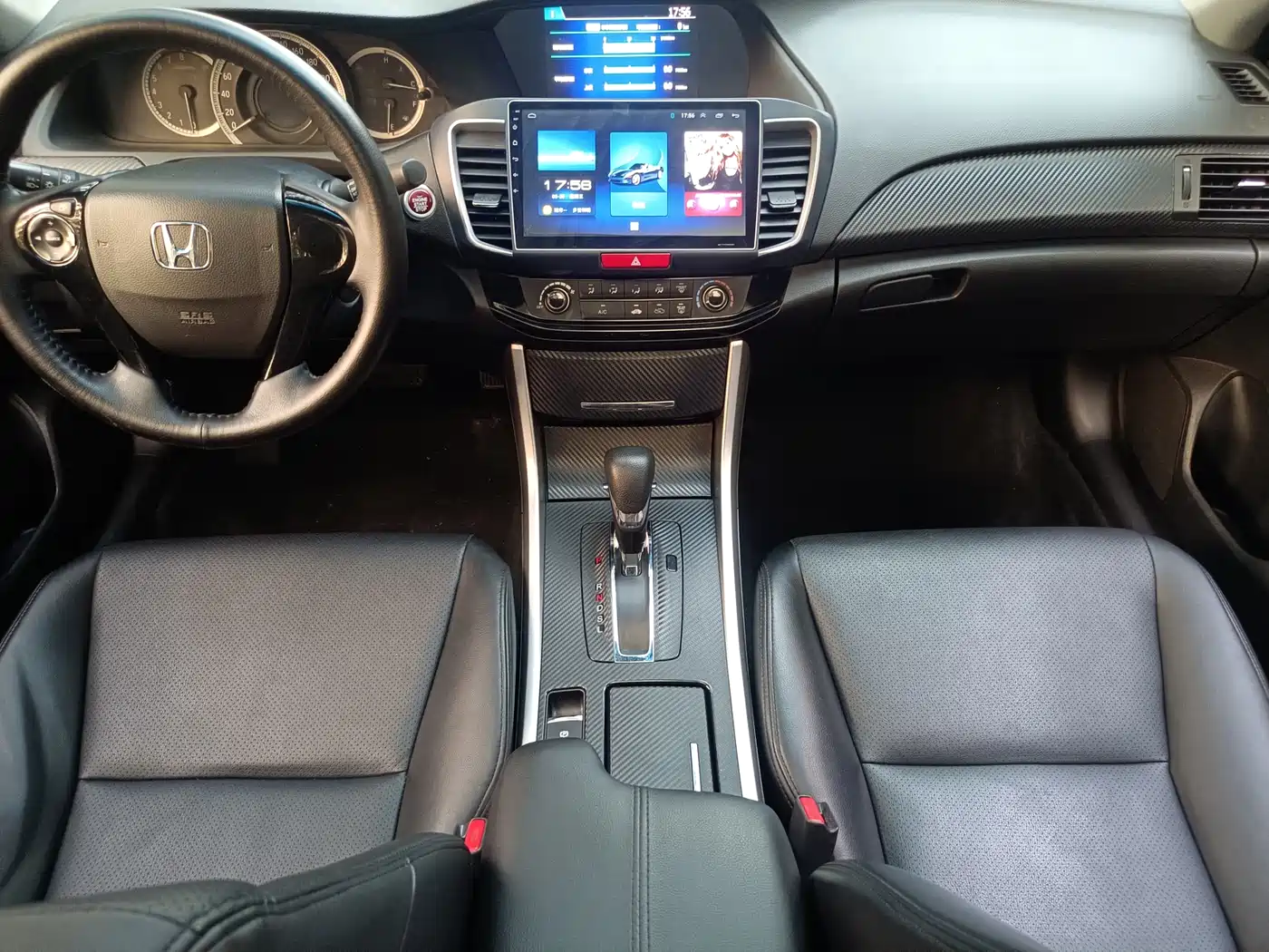 Фото 14 - Honda Accord