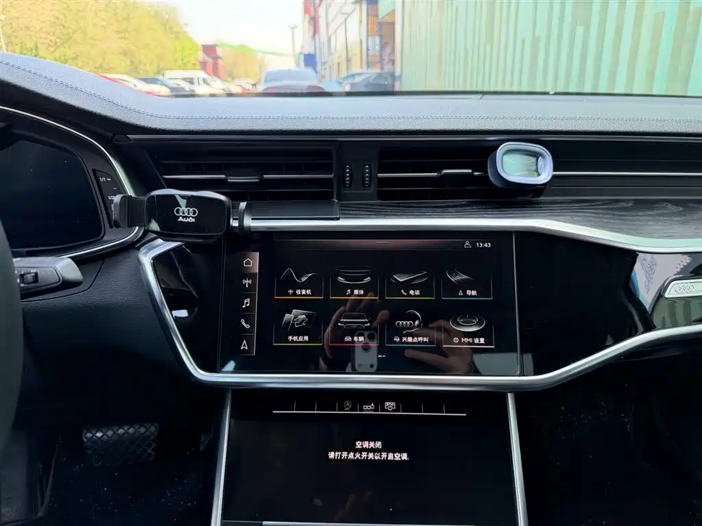 Audi A6L 2019 40 TFSI Luxury Elegance фото 6