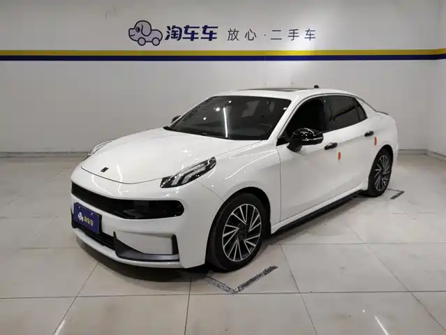 Lynk & Co 03 2023