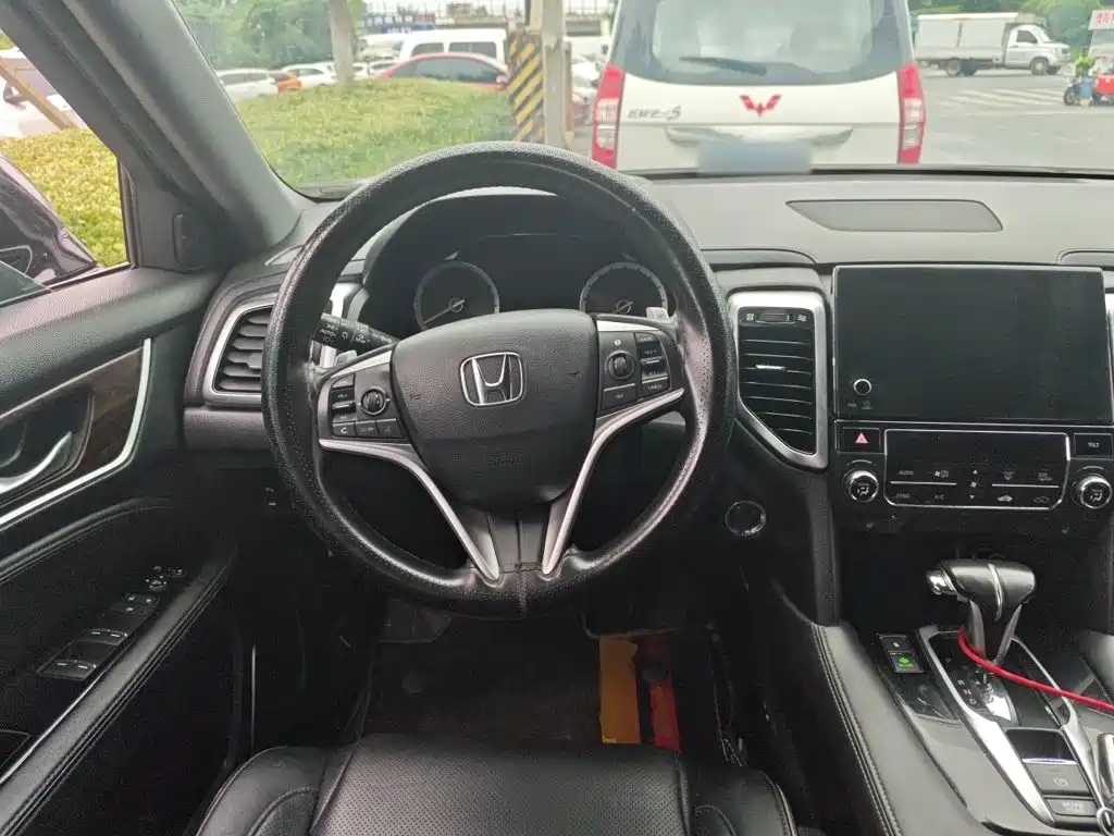 Honda UR-V 2017 2017 240TURBO 2WD Luxury Edition China V