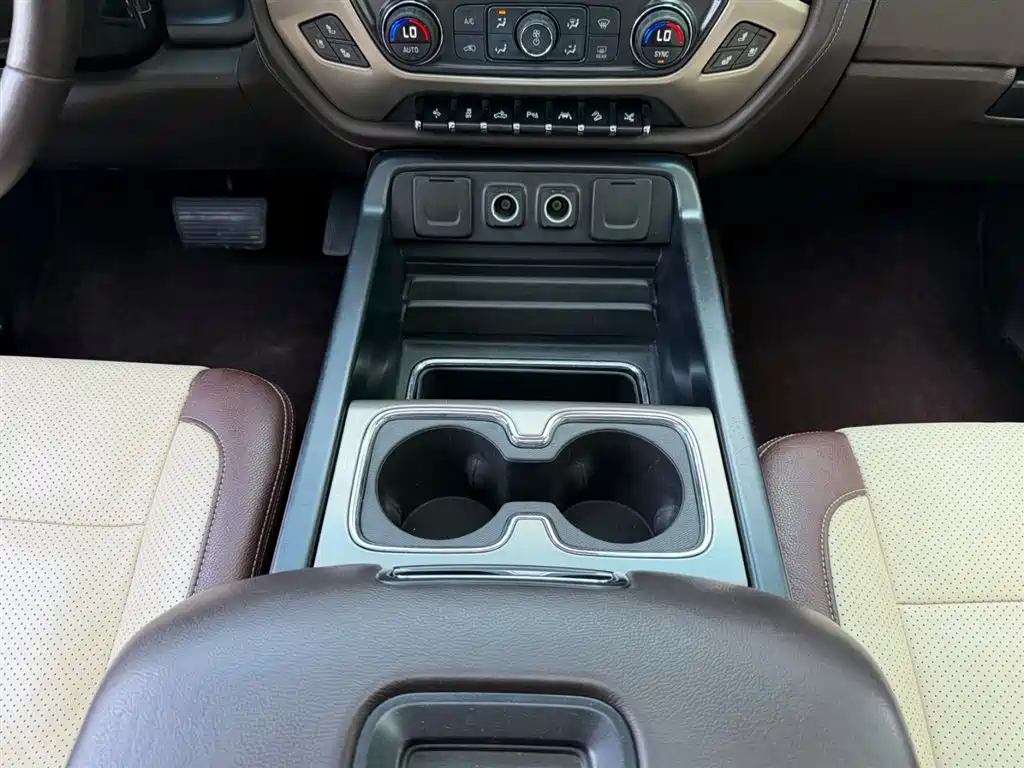 GMC Sierra 2017 Luxury Edition фото 7