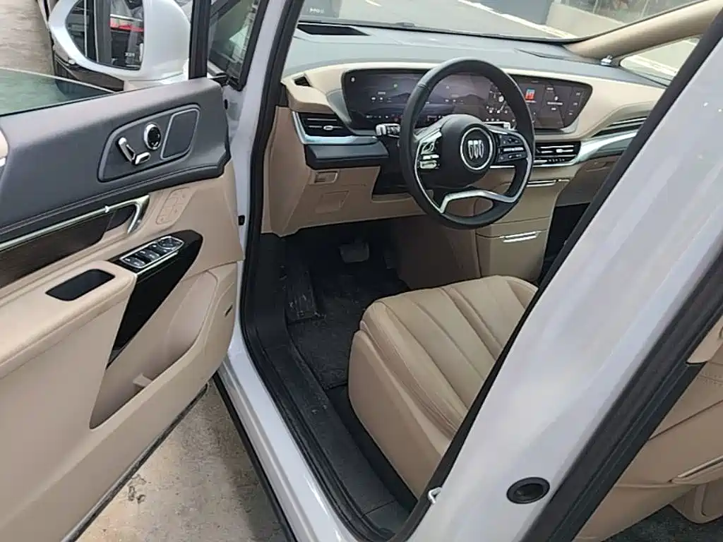 Buick Century 2024 2023 2.0T 7-seater Premium