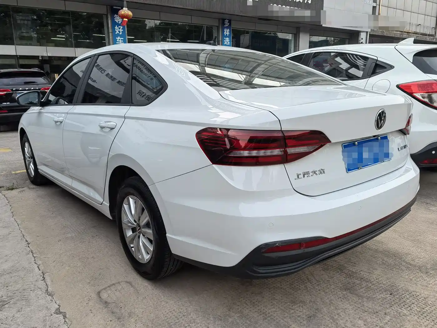 Volkswagen Lavida 2024 Model 1.5L Automatic Delight Edition фото 6