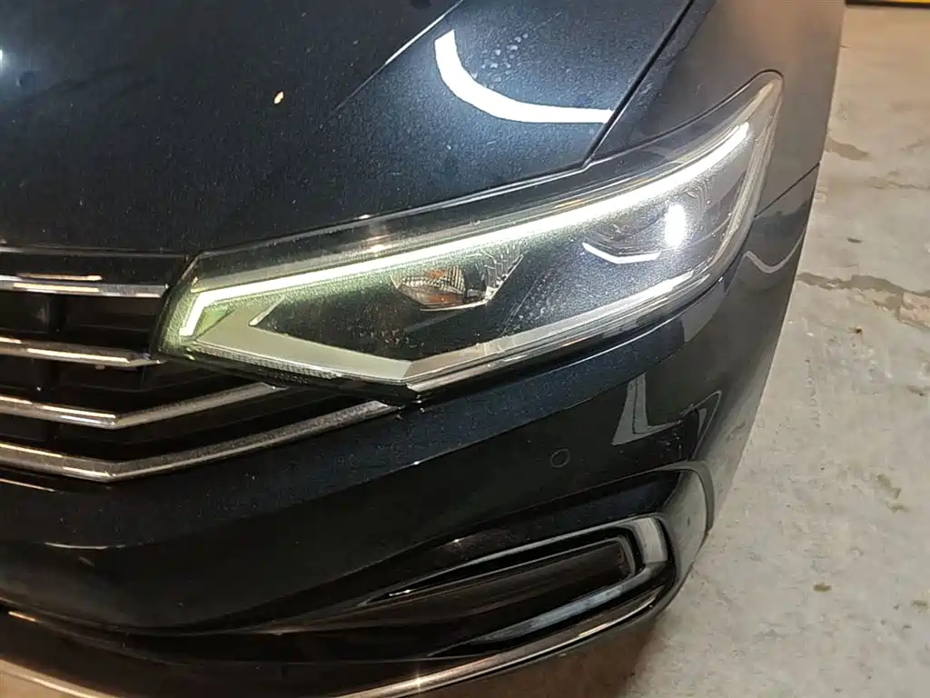 Volkswagen Magotan GTE Plug-in Hybrid 2020 GTE Luxury фото 24