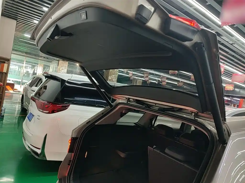 Škoda Kodiaq 2018 Facelift TSI330 7-seat 2WD Premium Luxury Edition фото 19