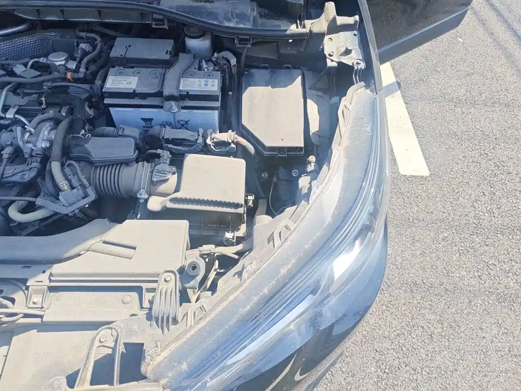 Toyota Frontlander 2023 2.0L CVT Elite Edition фото 21