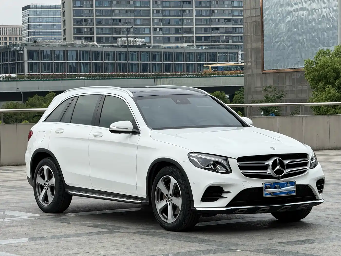 Mercedes-Benz GLC 2017 GLC 260 4MATIC Luxury фото 8