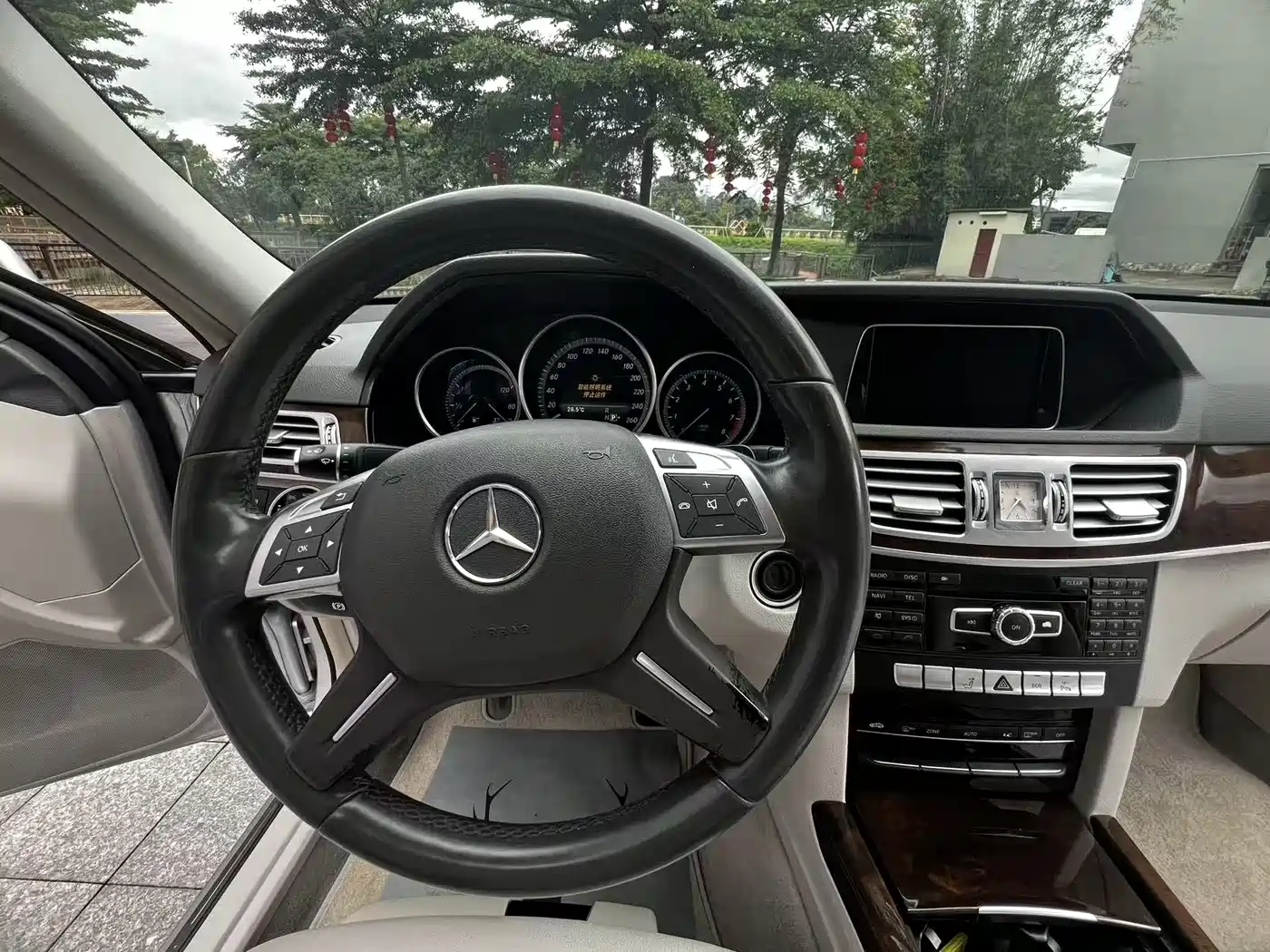 Mercedes-Benz E-Class 2014 E 260 L Luxury Class фото 7