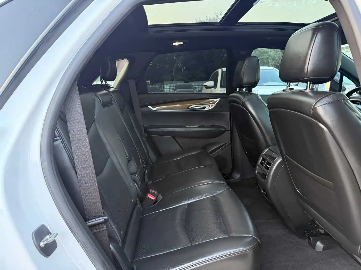 Cadillac XT5 2018 28E 4WD Leading фото 2