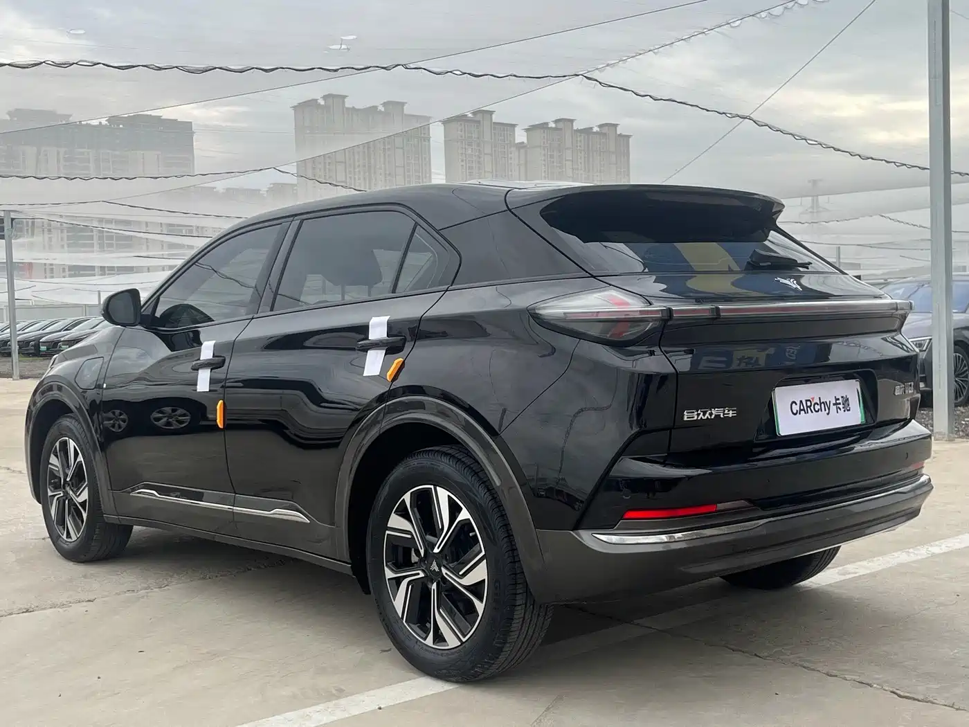 Nezha Auto Neta U 2024 2023 Neta U-II Challenge Edition 400 (LFP)