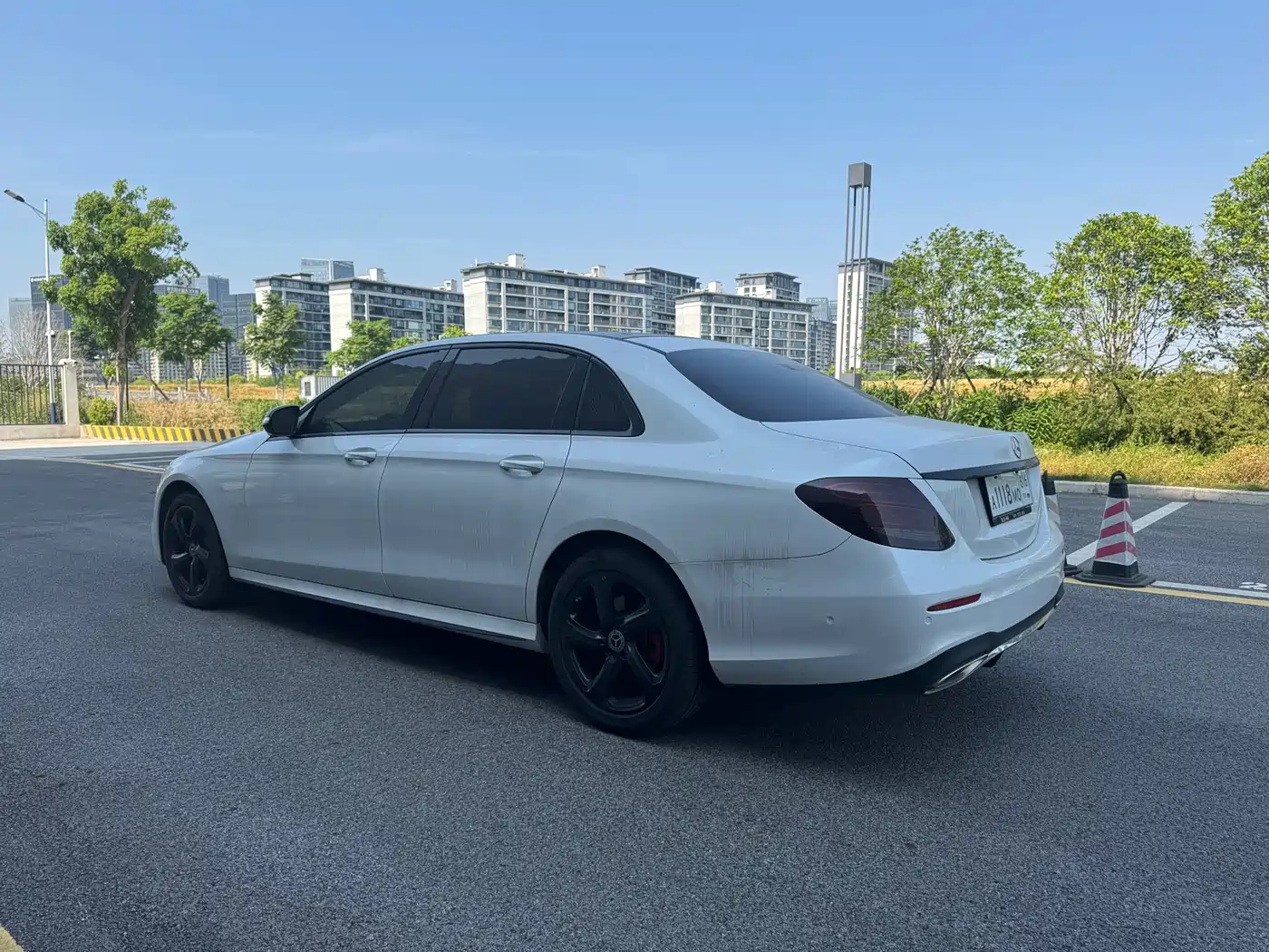 Mercedes-Benz E-Class 2019 E 300 L Sport Luxury фото 4