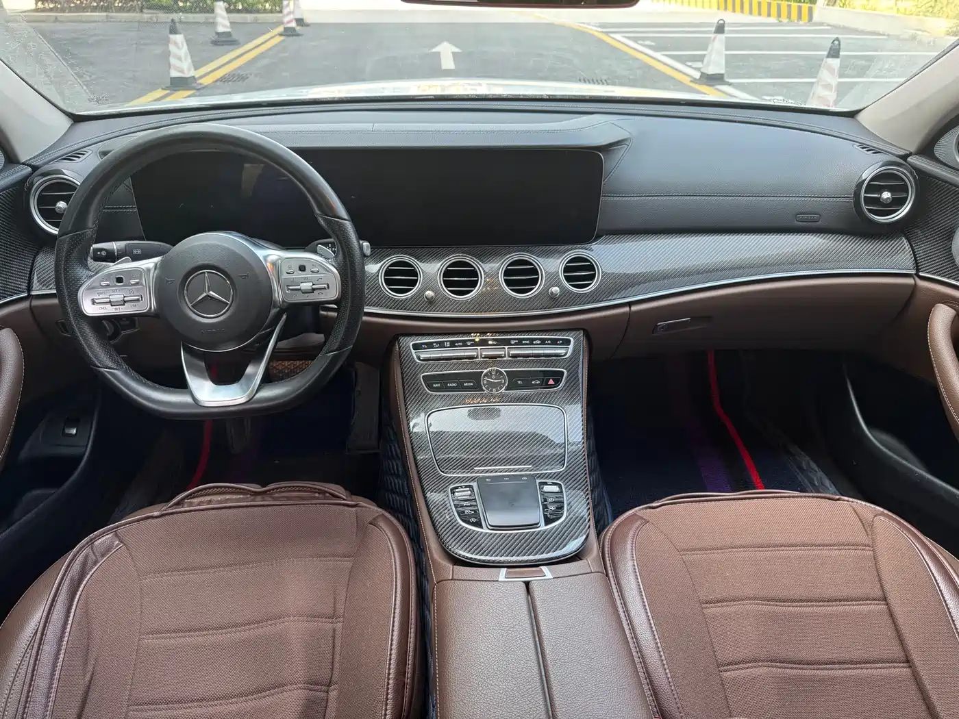 Mercedes-Benz E-Class 2019 E 300 L Sport Luxury фото 11