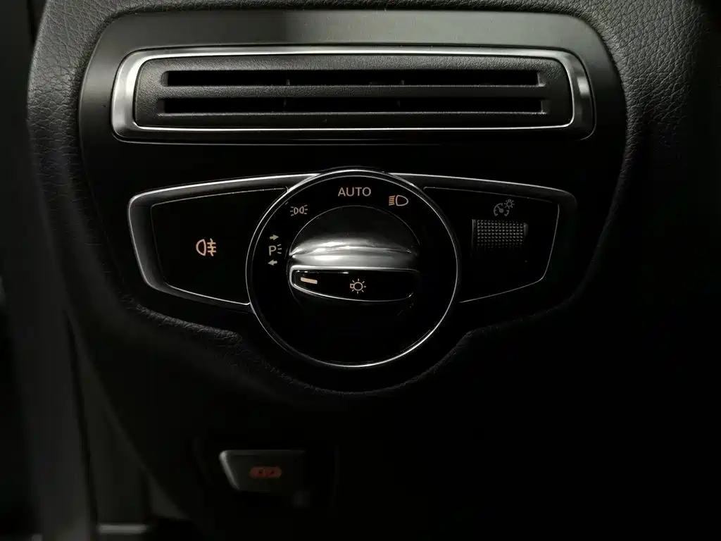Mercedes-Benz GLC 2016 2016 GLC 260 4MATIC Dynamic