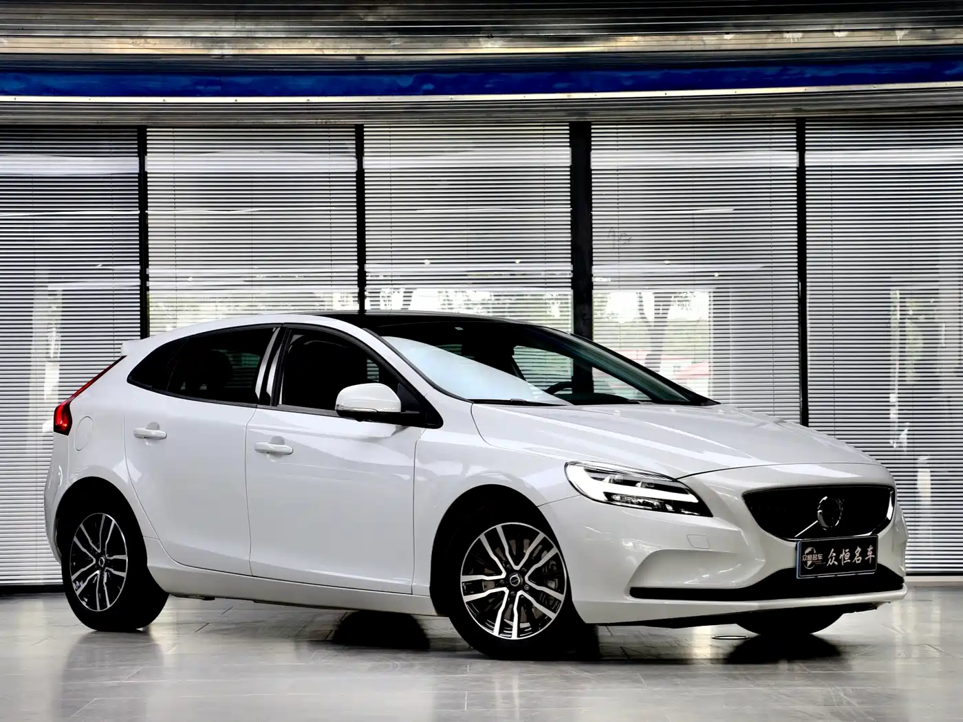 Volvo V40 2019 2018 T3 Inscription Edition