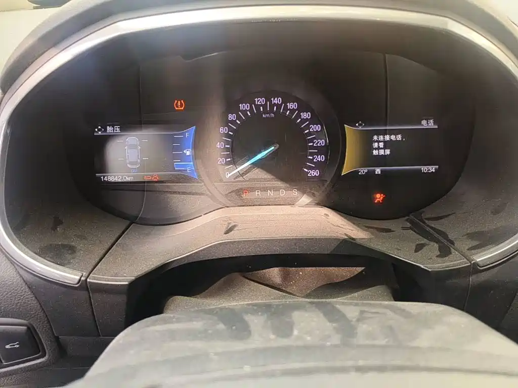 Фото 4 - Ford Edge