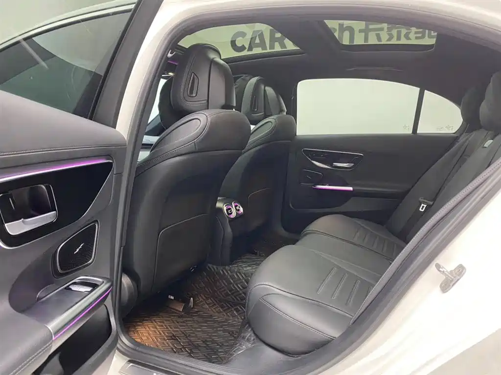 Mercedes-Benz C-Class 2024 Facelift C 260 L Sport фото 19