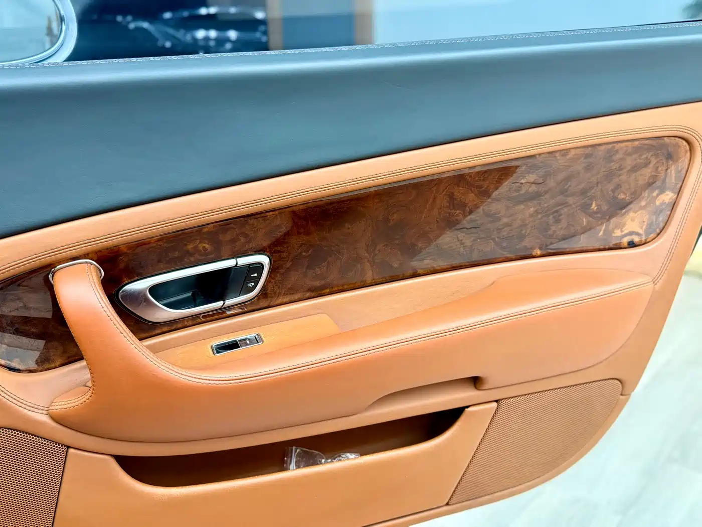 Bentley Continental фото 20