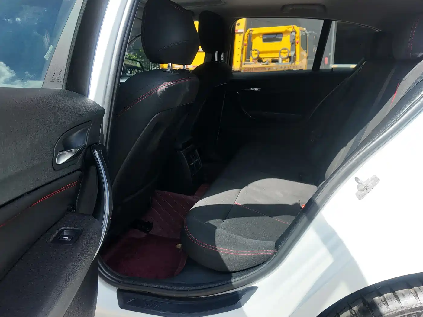BMW 1 Series (Import) 2013 Facelift 118i Sport Model фото 13