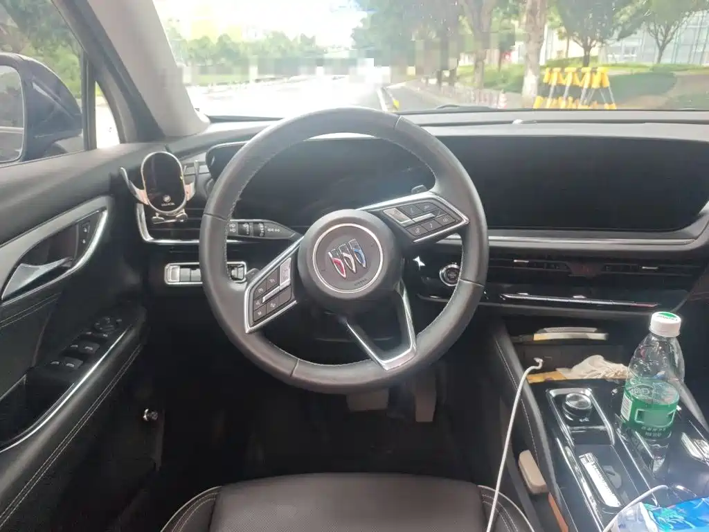 Фото 3 - Buick Envision Plus