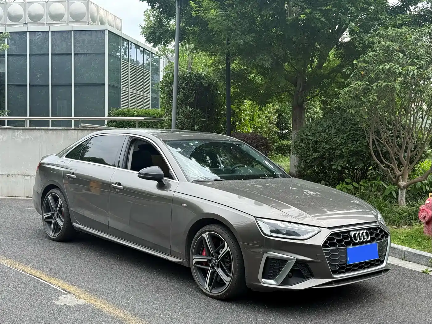 Audi A4L 2020 40 TFSI Fashion Elegance фото 3