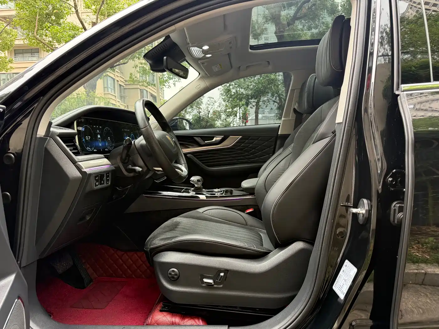 Hongqi HS5 2022 Facelift 2.0T Smart Flag Enjoyment AWD Edition фото 4