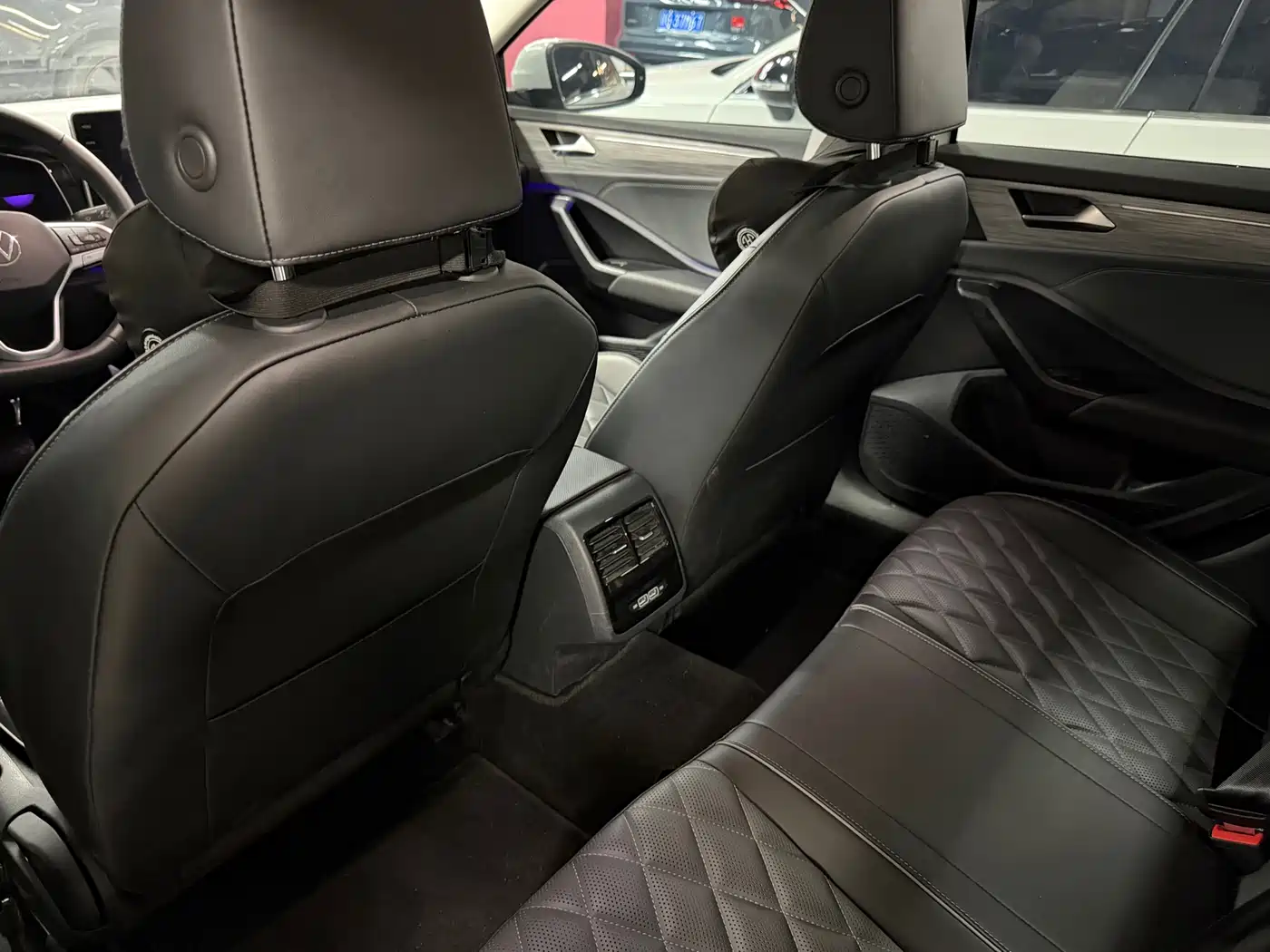 Volkswagen Sagitar 2024 300TSI DSG Flying Edition фото 11