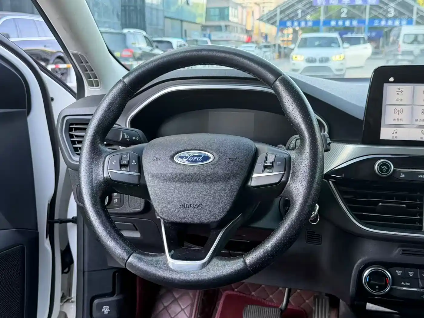 Фото 9 - Ford Focus