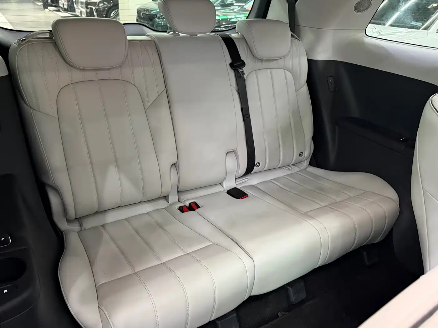 Voyah Auto Voyah Dreamer 2025 PHEV AWD Flagship Kunpeng Edition фото 11