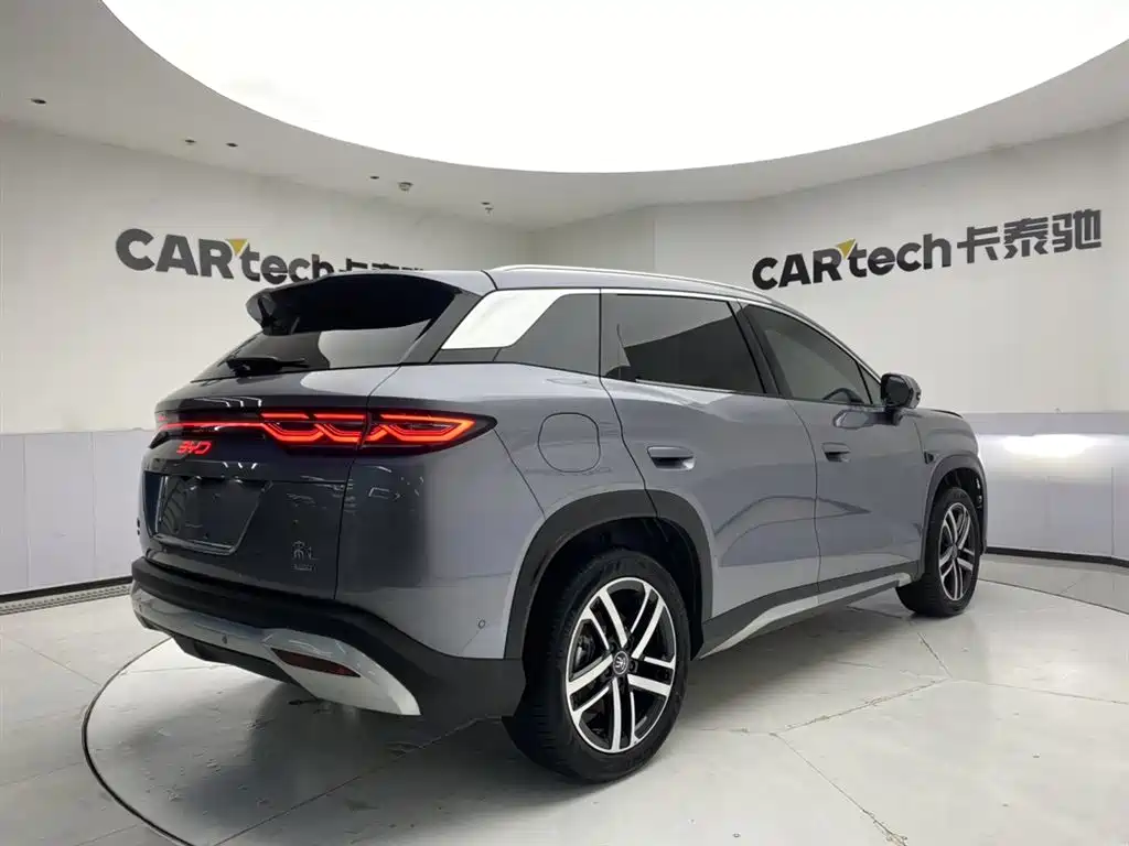 BYD Song L DM-i 2026 DM-i Smart Edition 130KM Superior фото 5