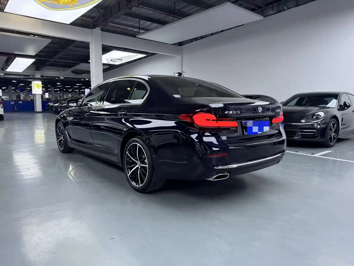 BMW 5 Series 2022 530Li Exclusive Luxury Package фото 8