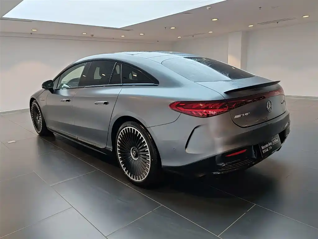 MERCEDES-BENZ EQS AMG