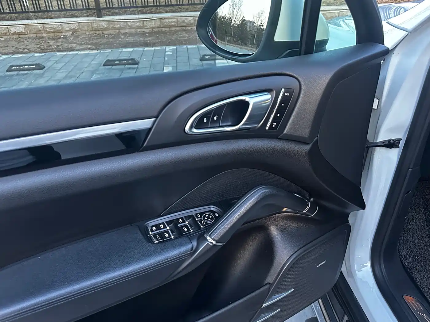 Porsche Cayenne 2014 Cayenne Platinum Edition 3.0T фото 15