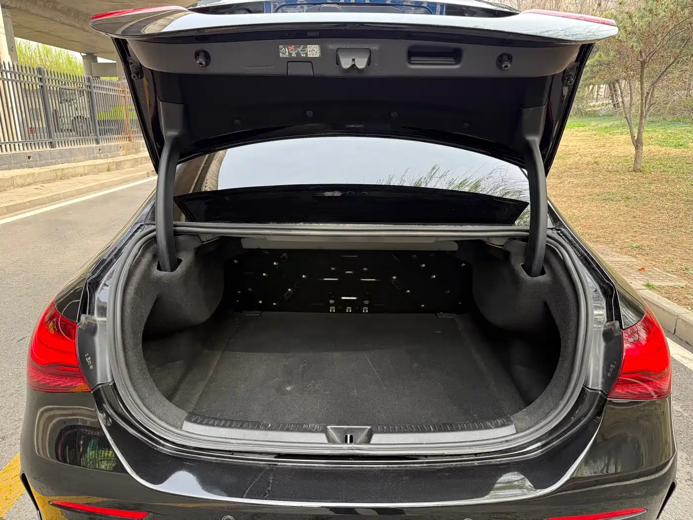 Mercedes-Benz A-Class AMG 2024 AMG A 35 L 4MATIC фото 15