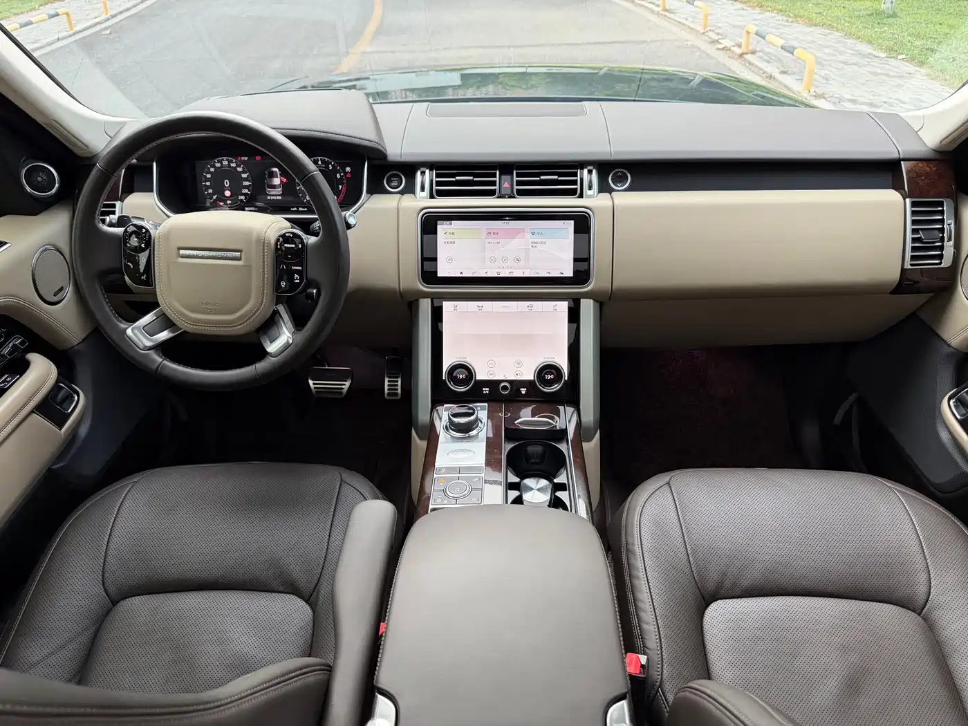 Фото 17 - Land Rover Range Rover